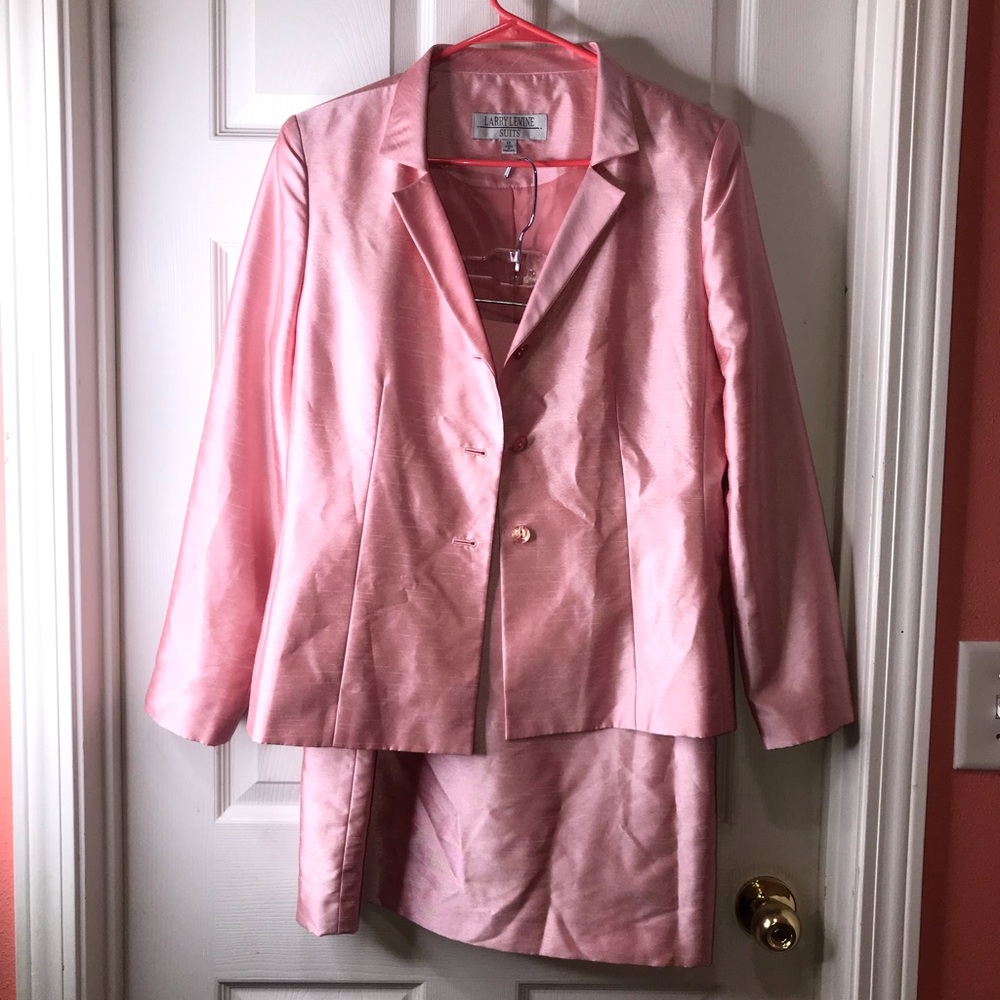 Larry Levine Women’s Two Piece Blazer/Skirt